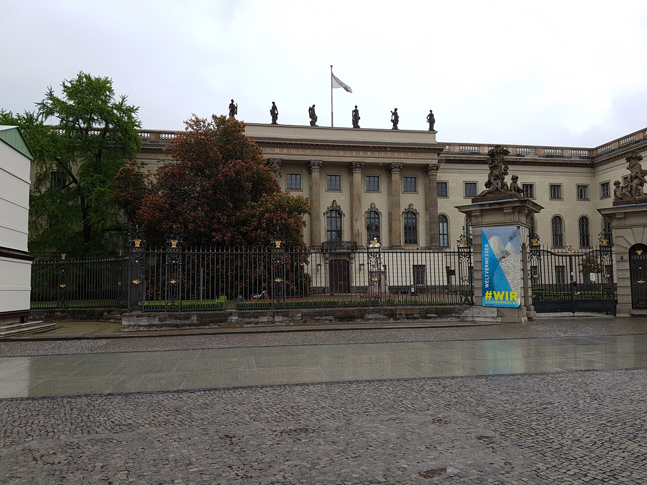 <ErsterTagHU_bild>
